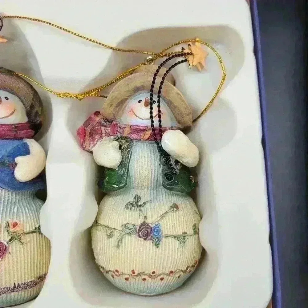 Vintage Christmas Collectors Four Snowman Figurines W/Box Farmhouse Multicolor - Picture 5 of 14